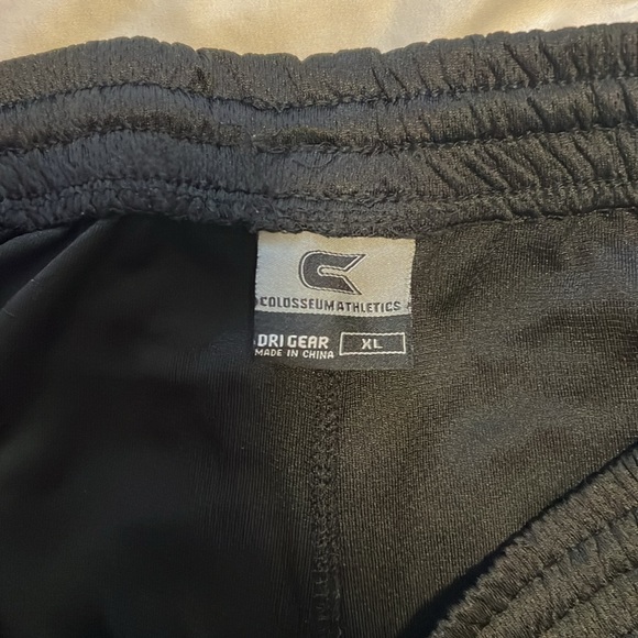 Dri Gear mens XL short by Colosseum Athletics - Picture 6 of 6